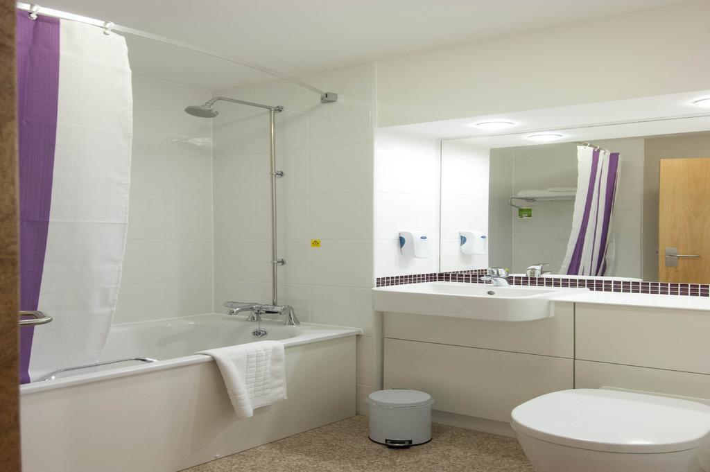 Premier Inn Birmingham City - Waterloo St Екстериор снимка